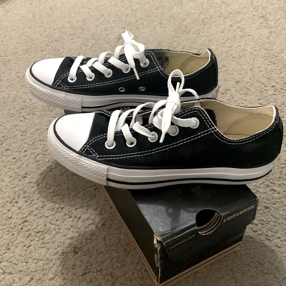 Black and white converse